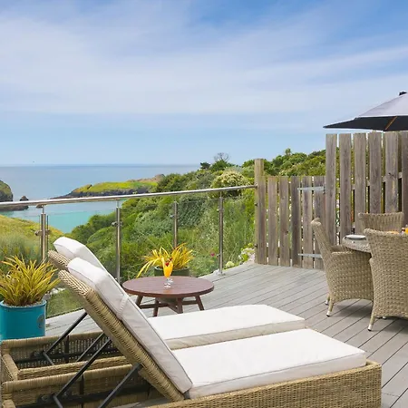 Daphne Holiday home Helston